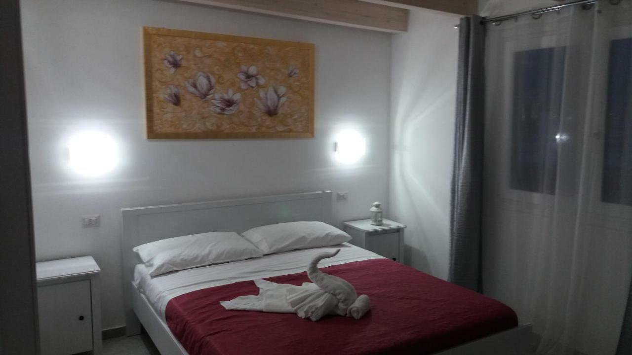 B&B Lady Jolanda Порто-Чезарео Экстерьер фото